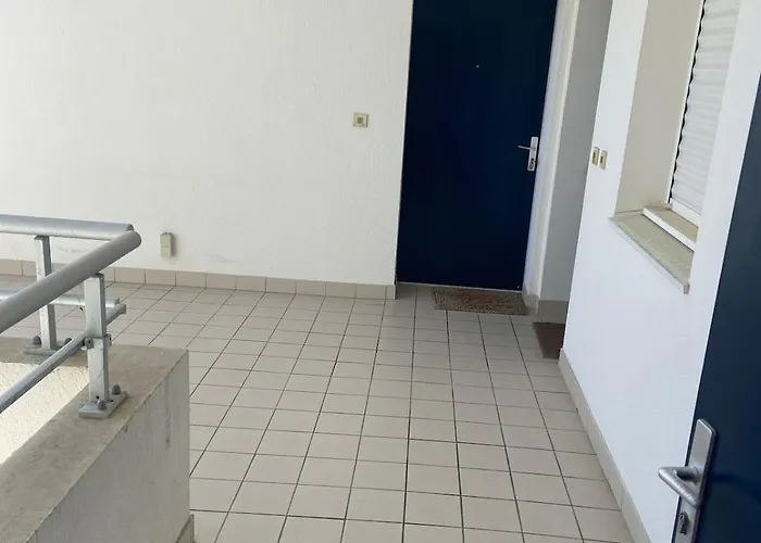 Lejlighed Avec Balcon Face *