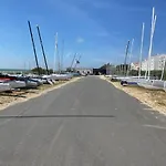 Avec Balcon Face Appartement *