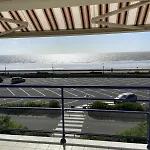 Avec Balcon Face Appartement