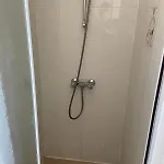 Avec Balcon Face Appartement