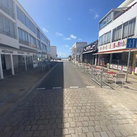 Appartement Avec Balcon Face *