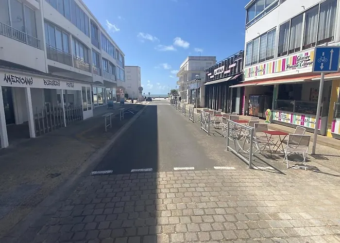 Appartement Avec Balcon Face *