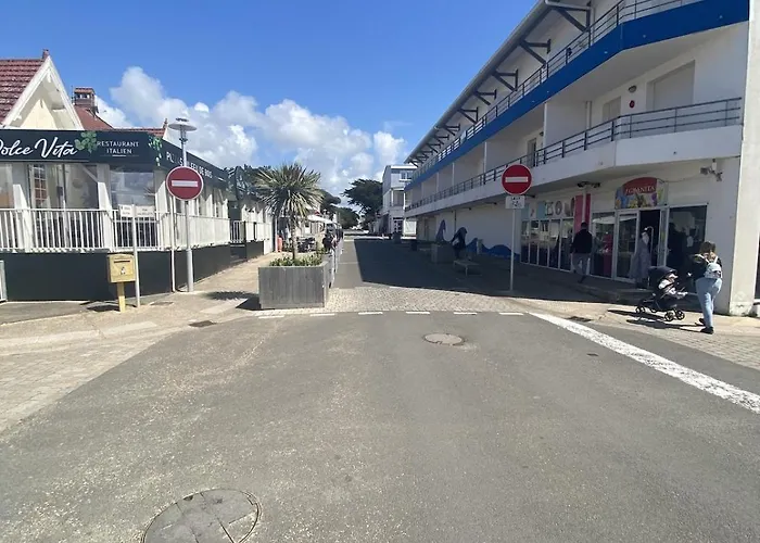 Avec Balcon Face Appartement