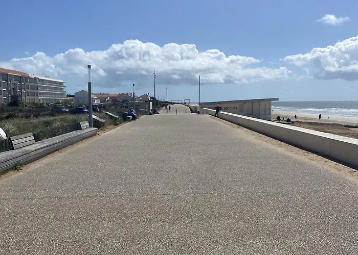 Appartement Avec Balcon Face Notre-Dame-de-Monts